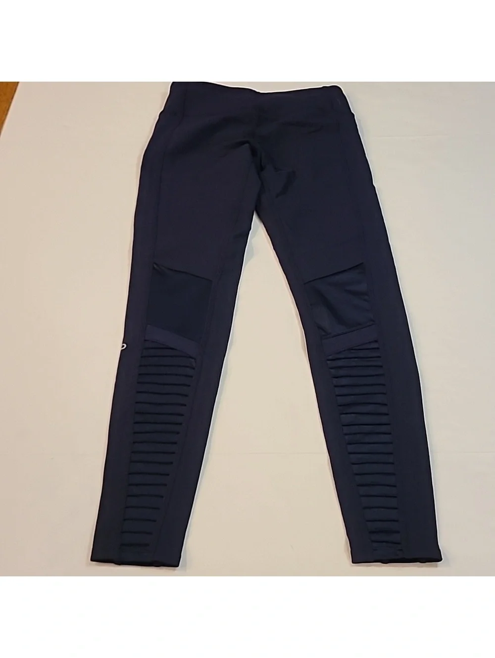 #164 Alo Moto leggings size xs